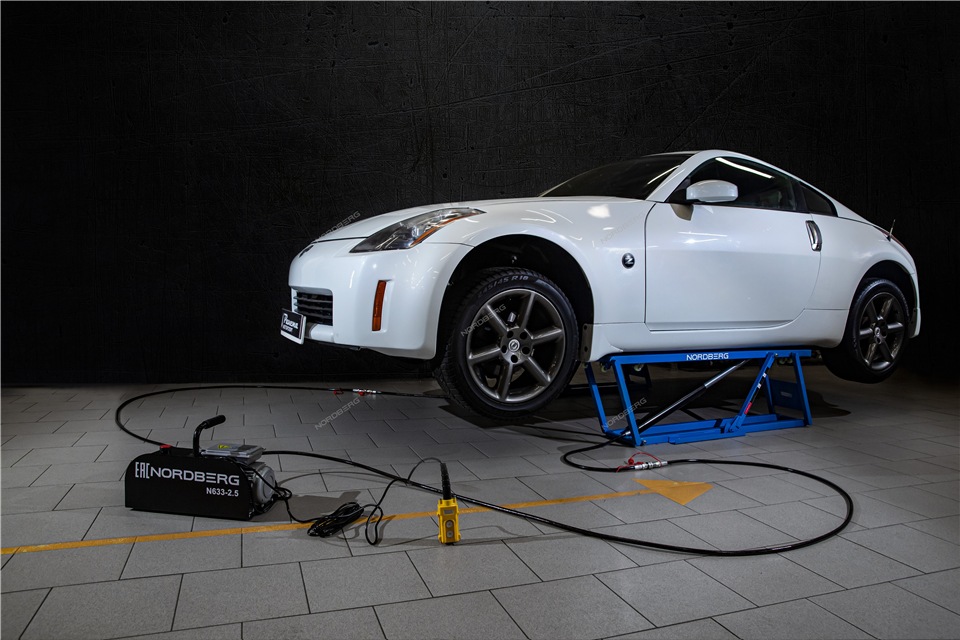 Подъемник ножничный г/п 2,5 т, портативный, мобильный на колесах, 220В N633-2,5