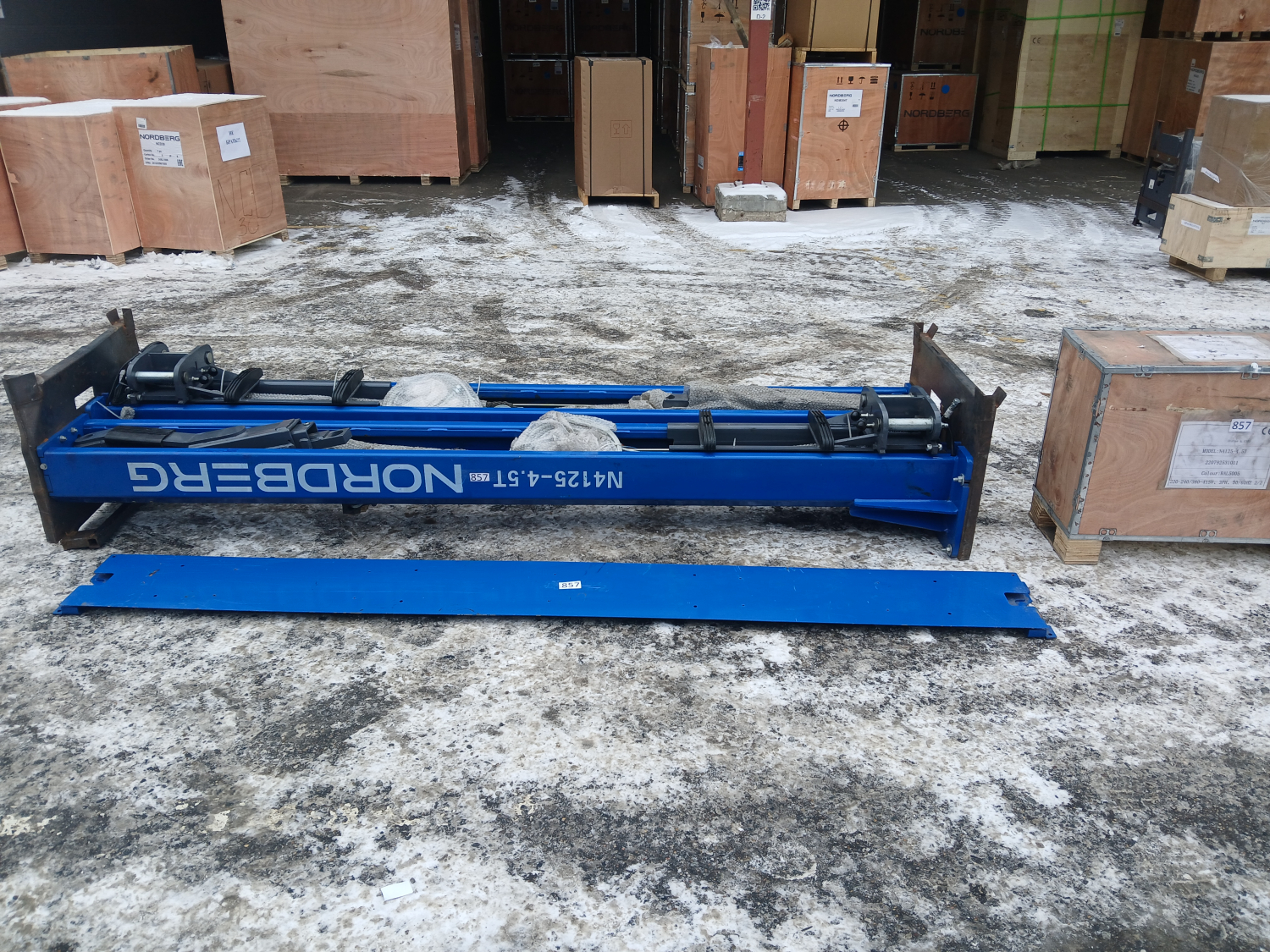 Подъемник двухстоечный 4,5 т, 380 В, синий rm 857