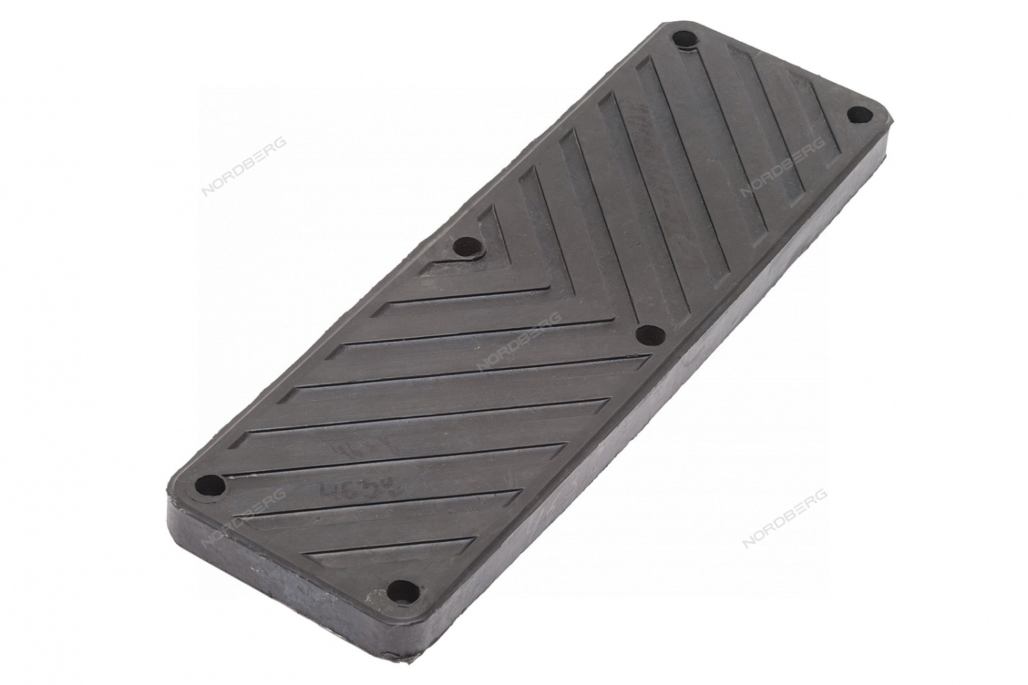 Накладка резиновая отбортировочная NORDBERG 4638, 4640, 4640ID