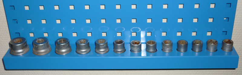 Полка для инструмента (для головок) 2