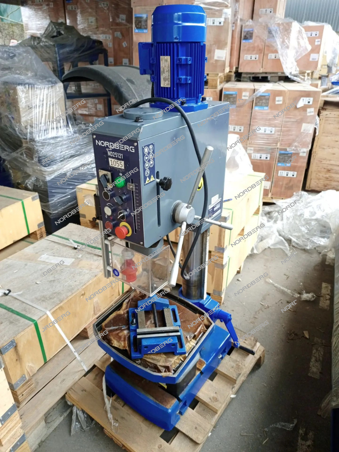 Сверлильный редукторный станок с тисками NORDBERG ND25121 RM 1055 S/N 250527891004